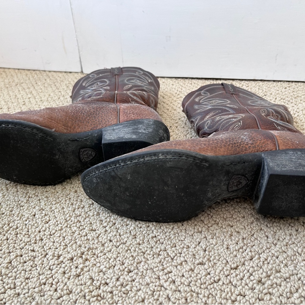 Ariat Brown Western Style Heeled Cowboy Boots - Picture 2 of 12